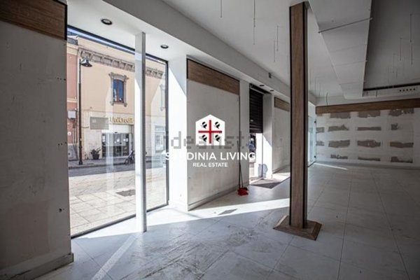 locale commerciale in affitto ad Olbia