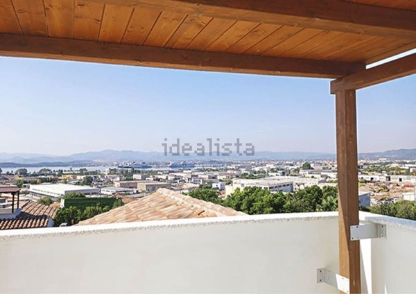 appartamento in affitto ad Olbia