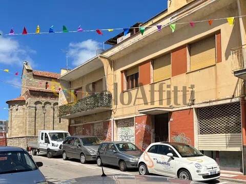negozio in affitto ad Olbia in zona Centro Storico