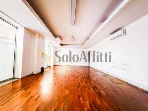 negozio in affitto ad Olbia in zona Centro Storico