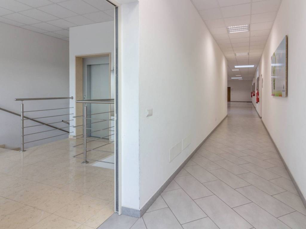 ufficio in affitto ad Olbia in zona Pittulongu