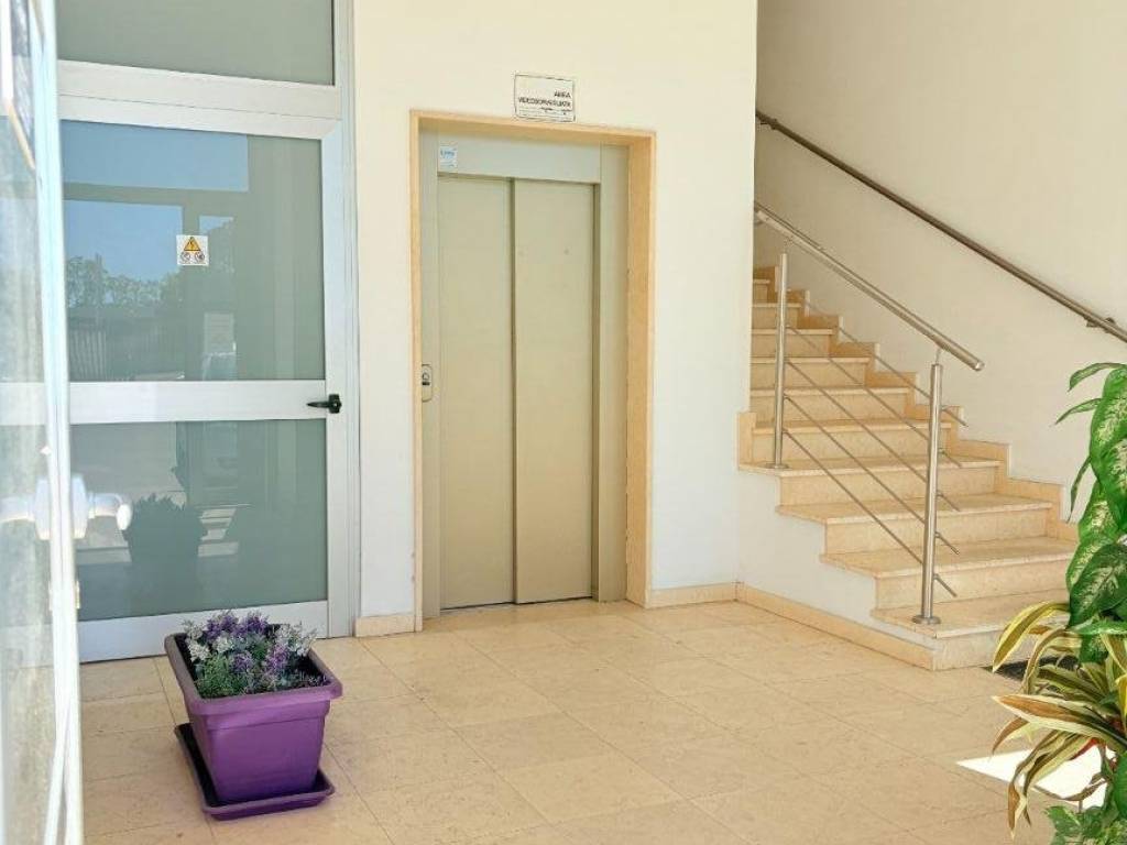 ufficio in affitto ad Olbia