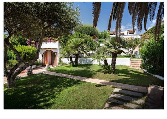 casa indipendente in affitto ad Olbia in zona Pittulongu