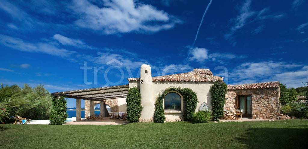 casa indipendente in affitto ad Olbia