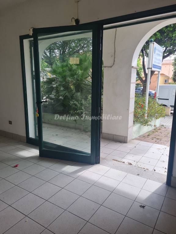 negozio in affitto a Palau