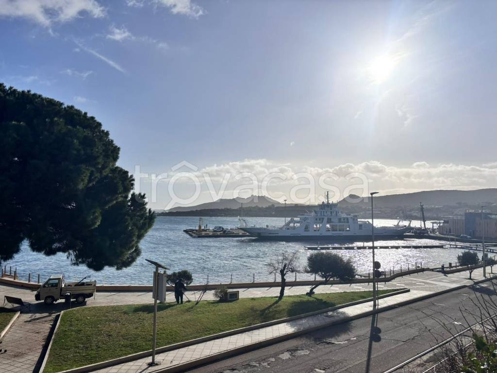 appartamento in affitto a Palau