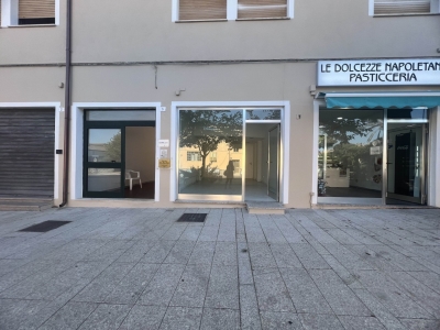 locale commerciale in affitto a Santa Teresa Gallura