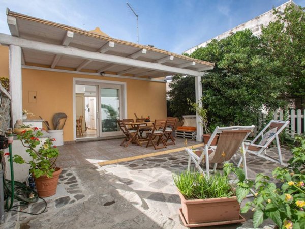 casa indipendente in affitto a Santa Teresa Gallura