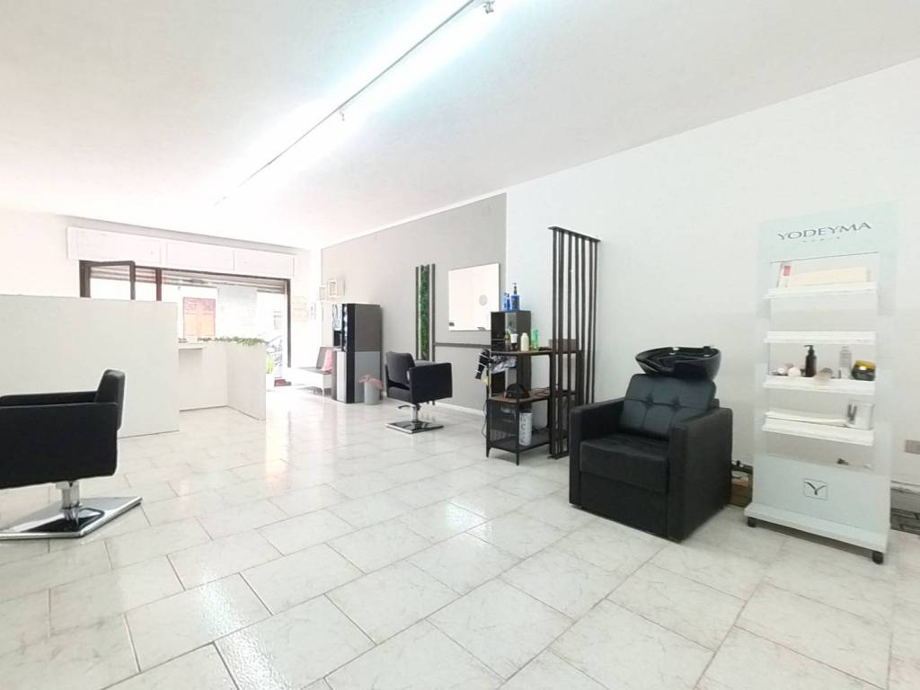 negozio in affitto a Sassari in zona Monte Rosello
