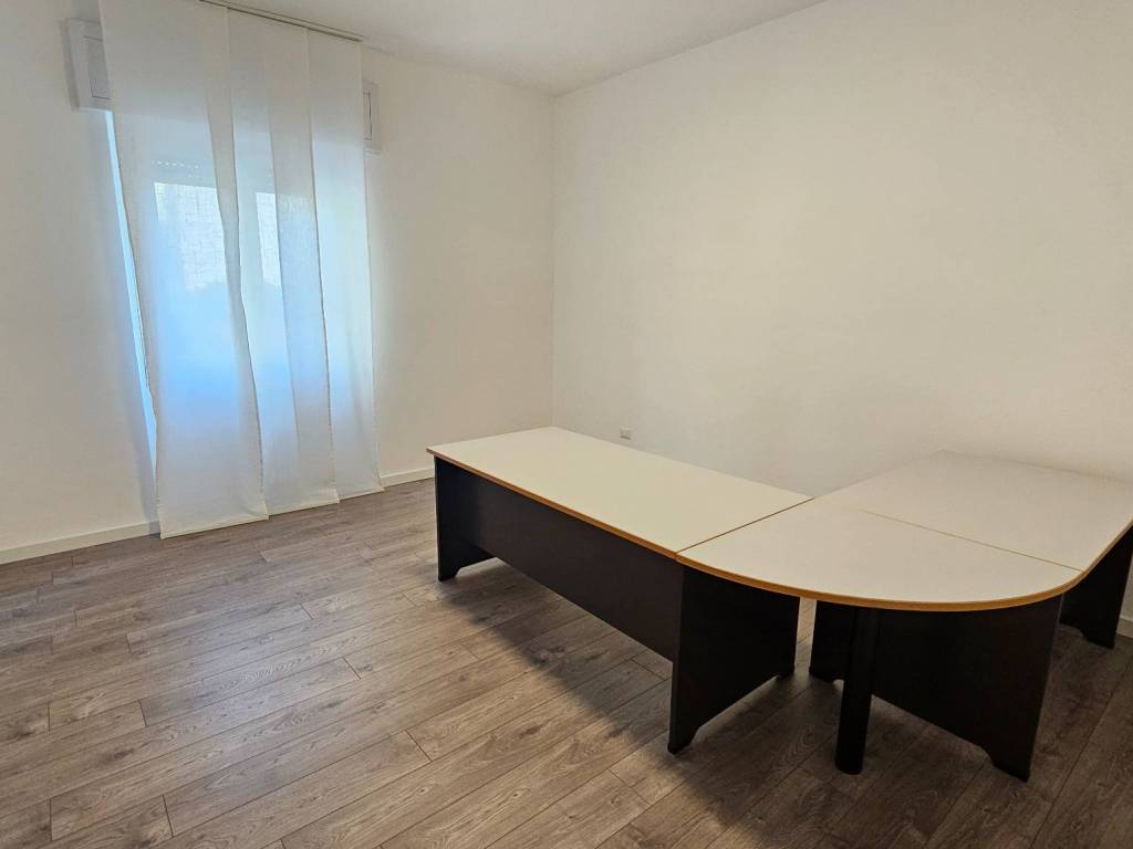ufficio in affitto a Sassari in zona Luna e Sole / Prunizzedda