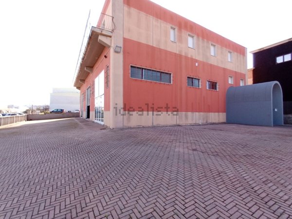 capannone in affitto a Sassari in zona Predda Niedda