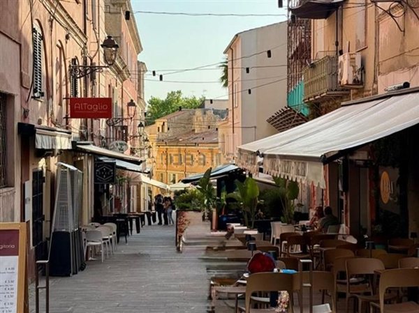 negozio in affitto a Sassari in zona Centro Storico