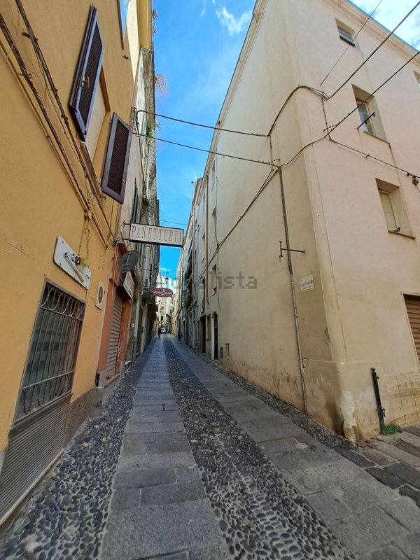appartamento in affitto a Sassari in zona Centro Storico