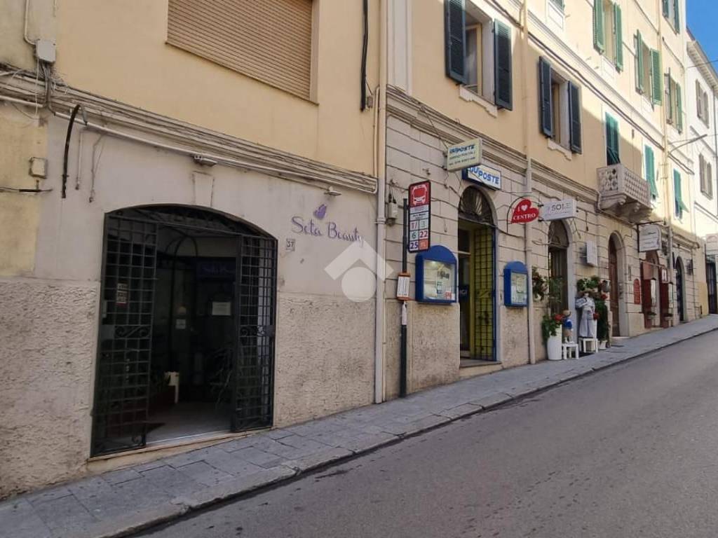 negozio in affitto a Sassari in zona Centro Storico