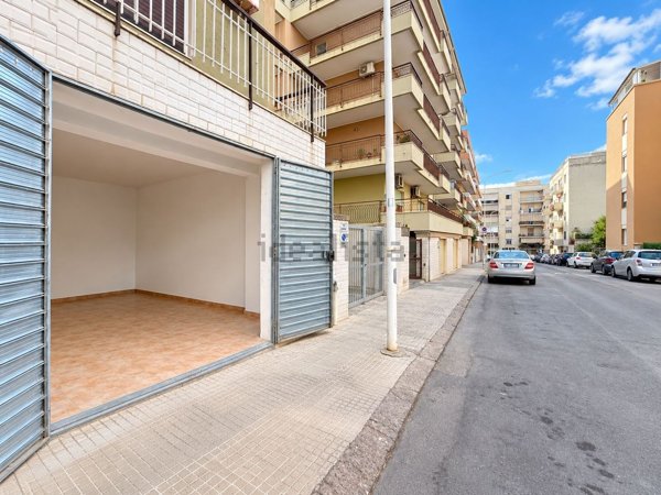 locale di sgombero in affitto a Sassari in zona Monserrato / Rizzeddu
