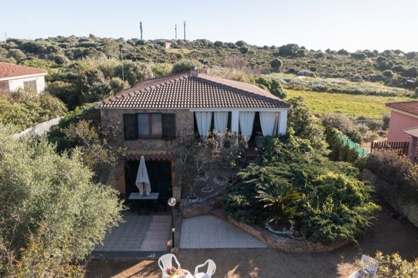 casa indipendente in affitto a Trinità d'Agultu e Vignola in zona Paduledda