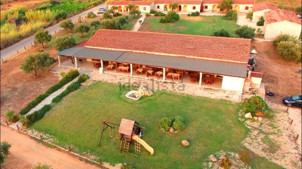 negozio in affitto a Badesi