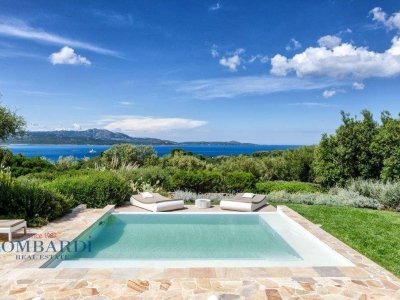 casa indipendente in affitto a Golfo Aranci