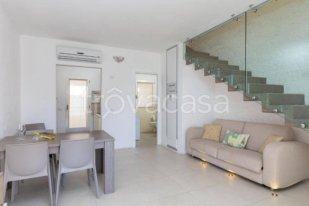 casa indipendente in affitto a Golfo Aranci