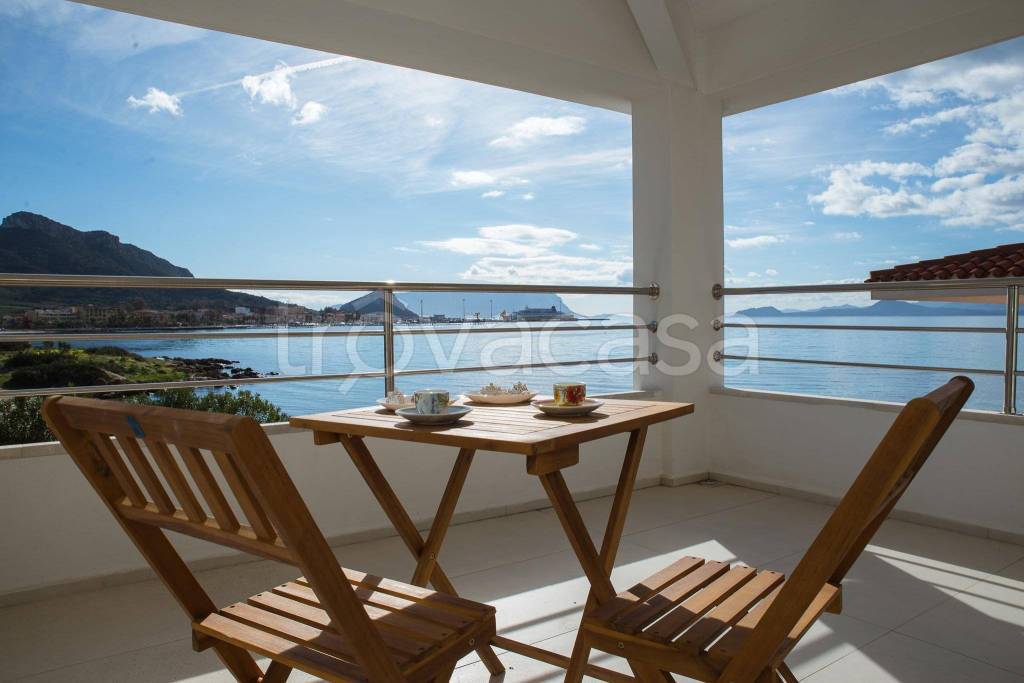 casa indipendente in affitto a Golfo Aranci