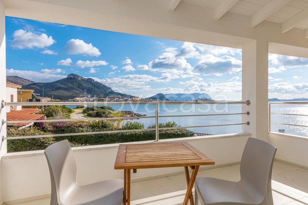 casa indipendente in affitto a Golfo Aranci