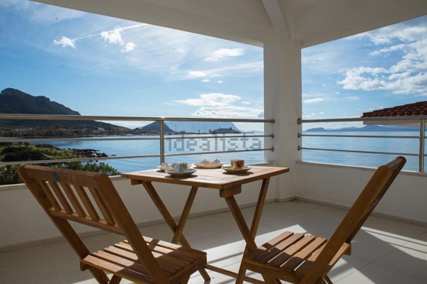 casa indipendente in affitto a Golfo Aranci