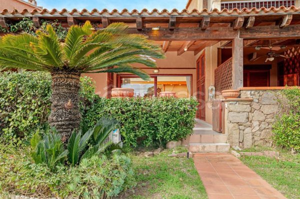 casa indipendente in affitto a Golfo Aranci in zona Marinella