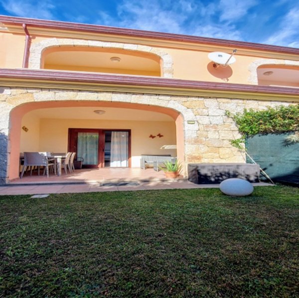 casa indipendente in affitto a San Teodoro(SS) in zona La Cinta