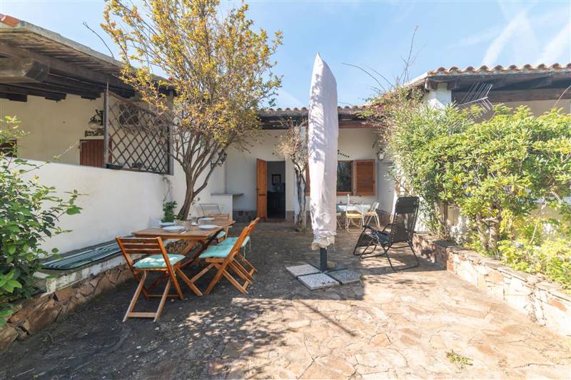 casa indipendente in affitto a San Teodoro(SS) in zona La Cinta