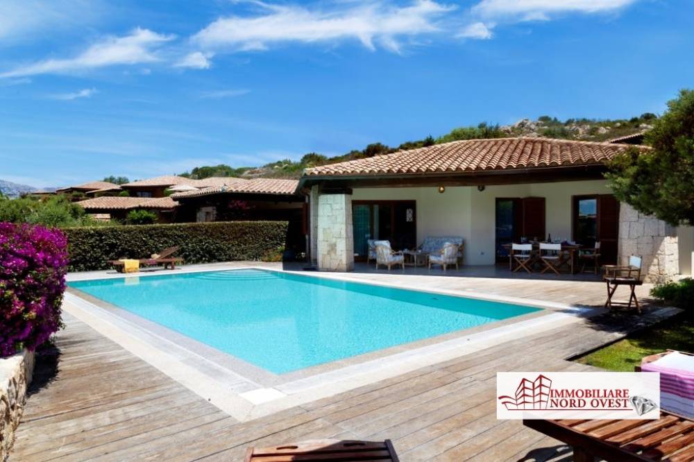 casa indipendente in affitto a San Teodoro(SS) in zona Capo Coda Cavallo