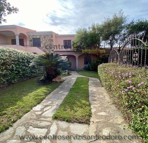 casa indipendente in affitto a San Teodoro(SS) in zona La Cinta