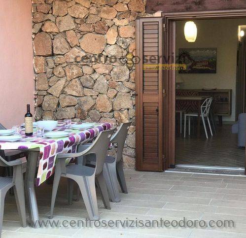 casa indipendente in affitto a San Teodoro(SS) in zona La Cinta
