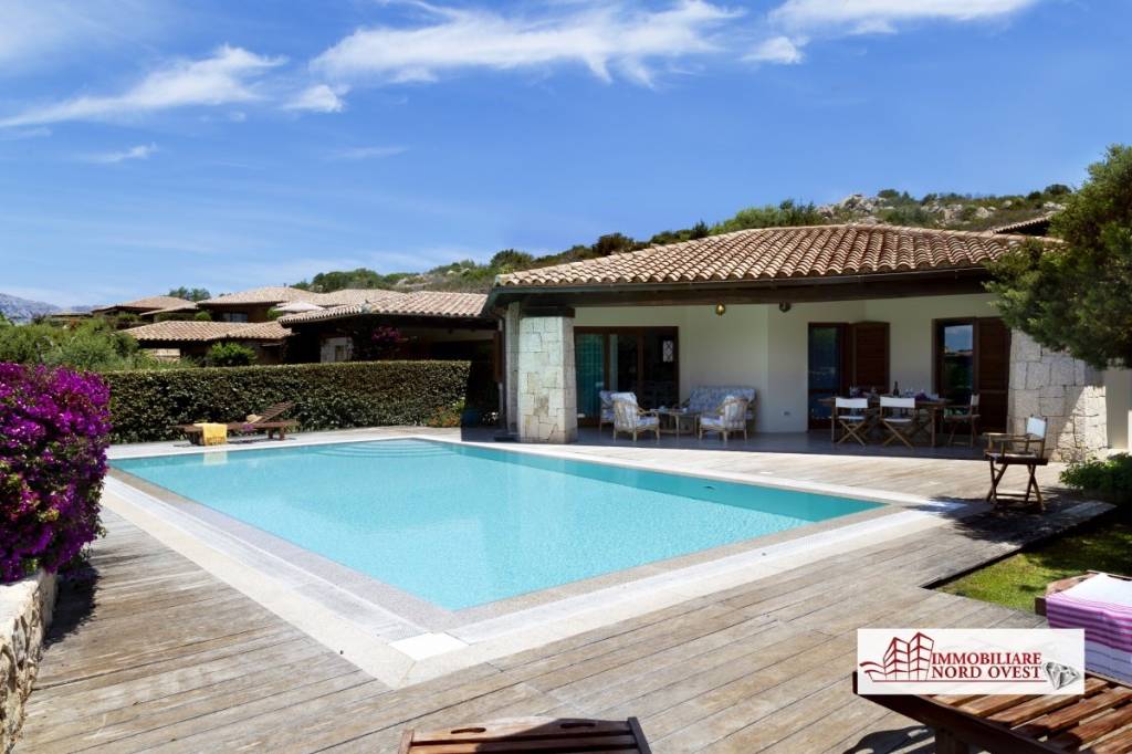 casa indipendente in affitto a San Teodoro(SS) in zona Capo Coda Cavallo