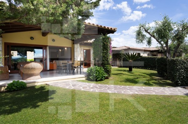 casa indipendente in affitto a San Teodoro(SS) in zona Capo Coda Cavallo