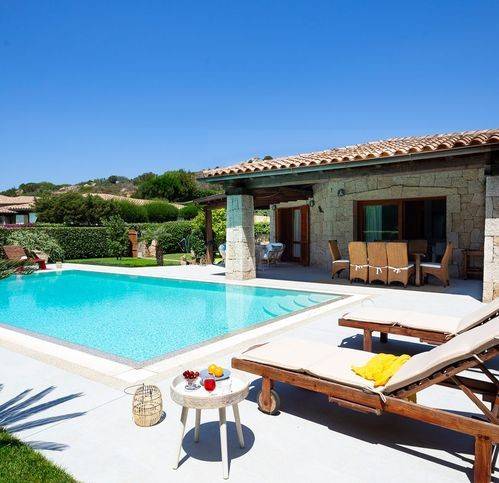 casa indipendente in affitto a San Teodoro(SS) in zona Capo Coda Cavallo