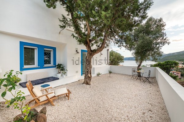 quadrivano in affitto a Dorgali in zona Cala Gonone