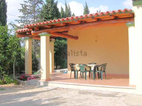 casa indipendente in affitto ad Orosei