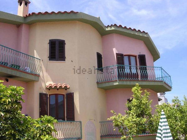 casa indipendente in affitto ad Orosei