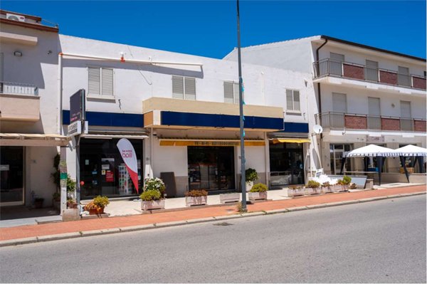 locale commerciale in affitto a Siniscola in zona La Caletta