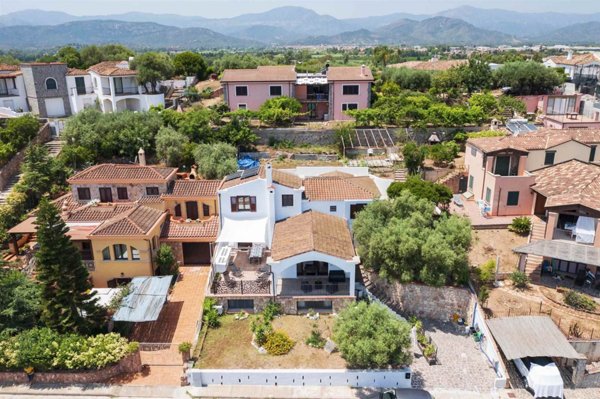casa indipendente in affitto a Tortolì in zona Porto Frailis
