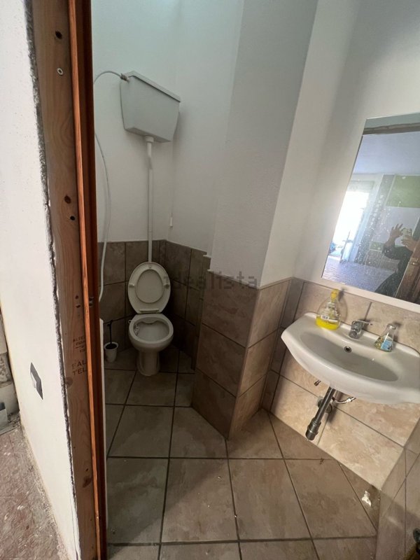 locale commerciale in affitto ad Assemini