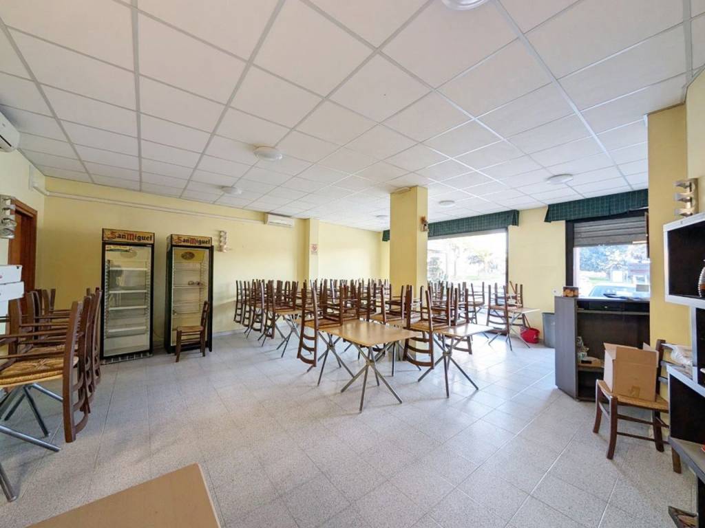 negozio in affitto ad Assemini