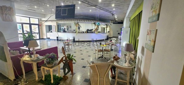 locale commerciale in affitto ad Assemini in zona Truncu Is Follas