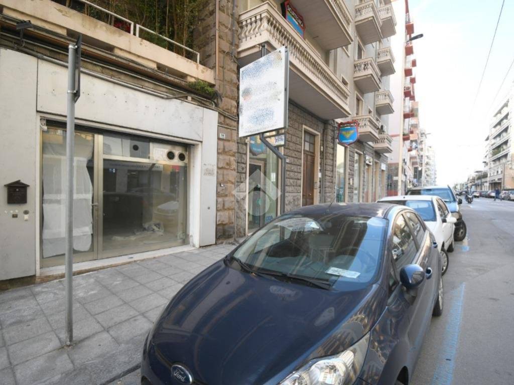 negozio in affitto a Cagliari in zona San Benedetto