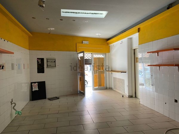 locale commerciale in affitto a Cagliari in zona Villanova