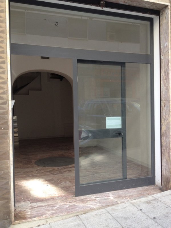 locale commerciale in affitto a Cagliari