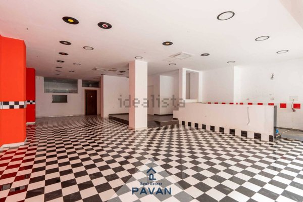 locale commerciale in affitto a Cagliari in zona Stampace/Punici