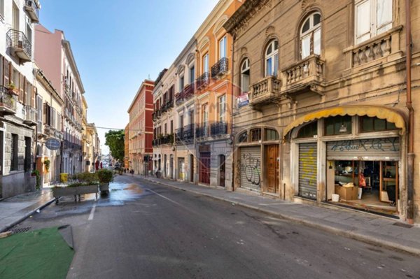 locale commerciale in affitto a Cagliari in zona Marina