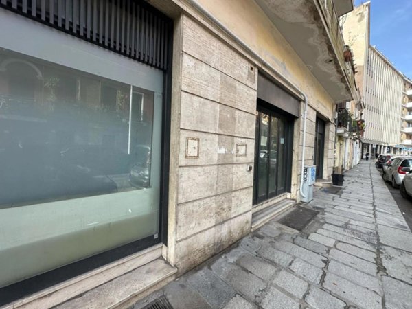 negozio in affitto a Cagliari in zona Stampace/Punici