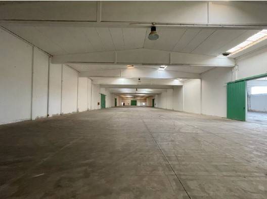 locale commerciale in affitto a Cagliari in zona Sant'Avendrace